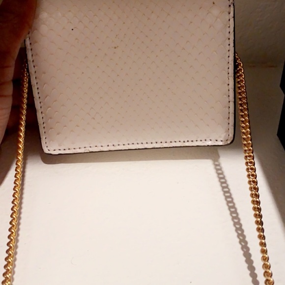 Versace - Picture 4 of 5